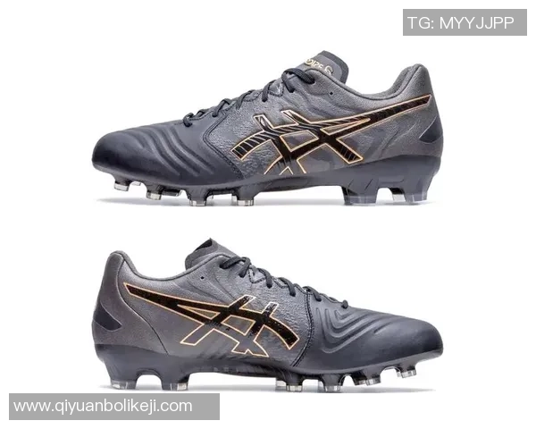 泰国足球明星们选择的顶级足球鞋品牌与款式分析